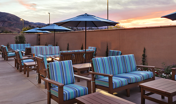 Pool & Outdoor Terrace