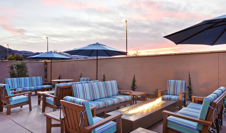 Pool & Outdoor Terrace